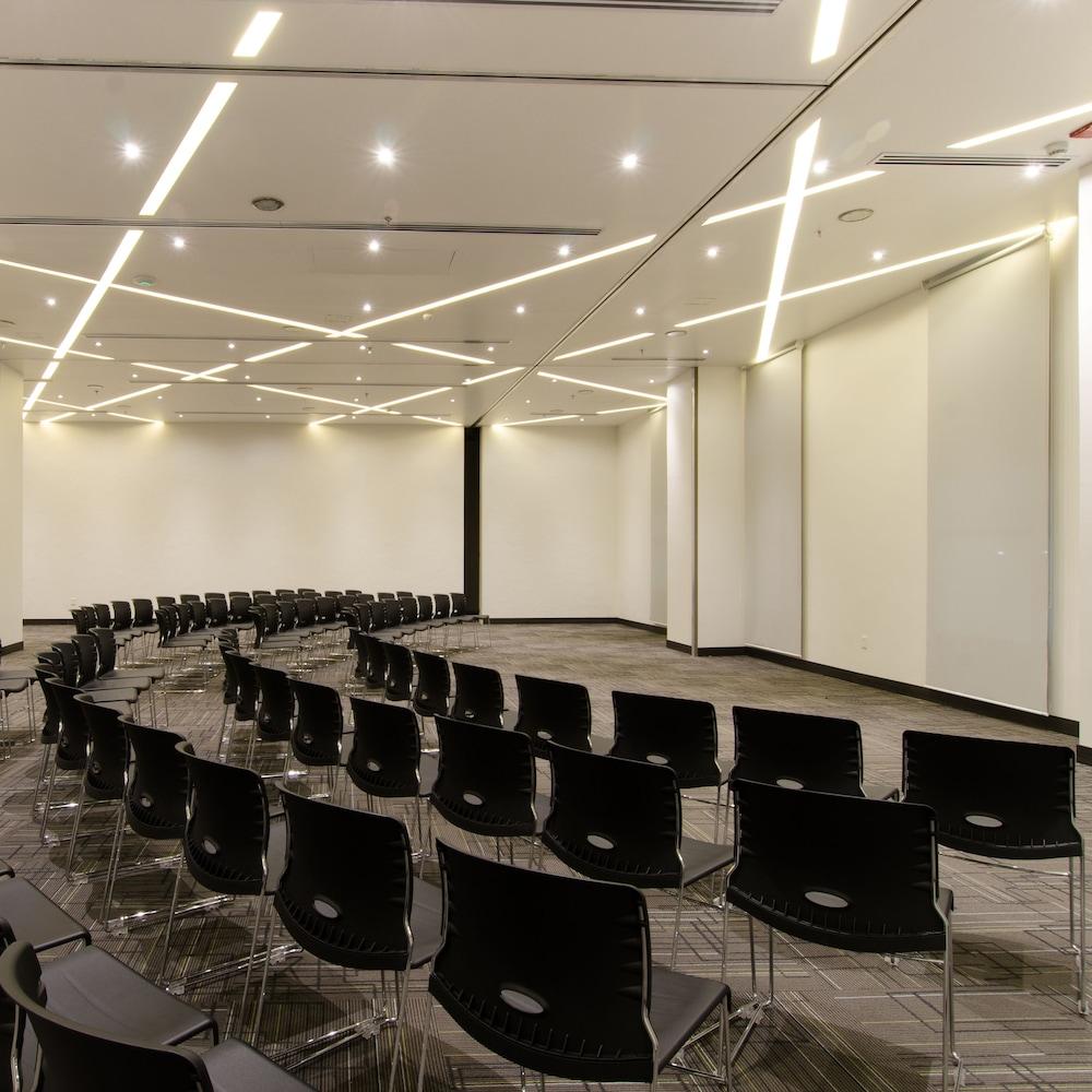 Ramada Encore by Wyndham Guadalajara Sur Palomar Extérieur photo